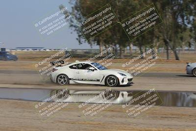 media/Sep-20-2025-Extreme Speed (Sat) [[1fcc23683c]]/Orange (Mid Intermediate)/Session 1 (Sunset)/